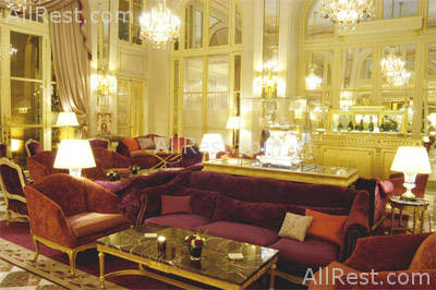 Hotel De Crillon 27